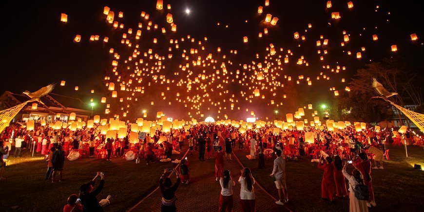 Yi Peng Festival i Chiang Mai i Thailand